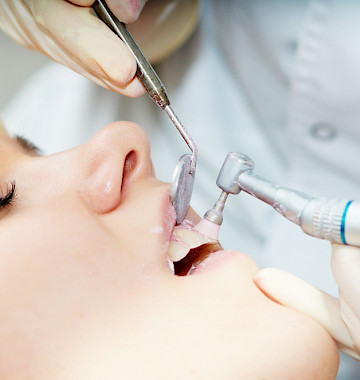 Zahnärztliche Therapie Zahnärztliche Therapie